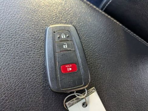 Used 2023 Toyota 4Runner Limited image 32