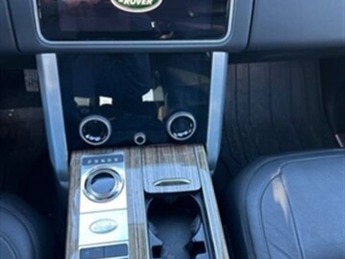 Used 2018 Land Rover Range Rover Supercharged image 17