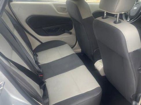 Used 2013 Ford Fiesta S image 7