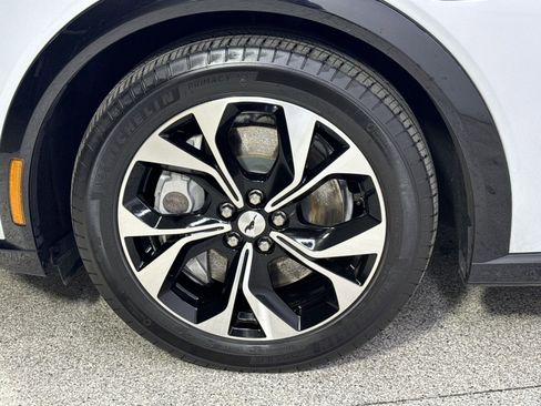 Used 2022 Ford Mustang Mach-E Premium image 16