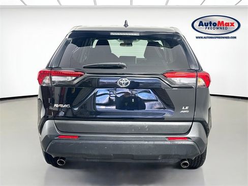 Used 2025 Toyota RAV4 LE image 7