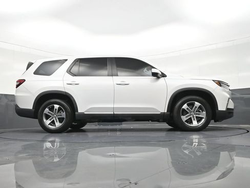 Used 2024 Honda Pilot EX-L image 29
