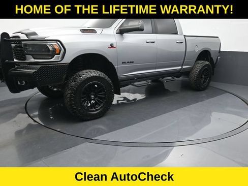 Used 2022 RAM 2500 Big Horn w/ Night Edition AWD/4WD image 2