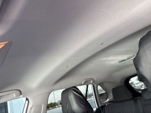 Used 2021 Toyota RAV4 XLE w/ Carpet Mat Package (TMS) AWD/4WD image 15
