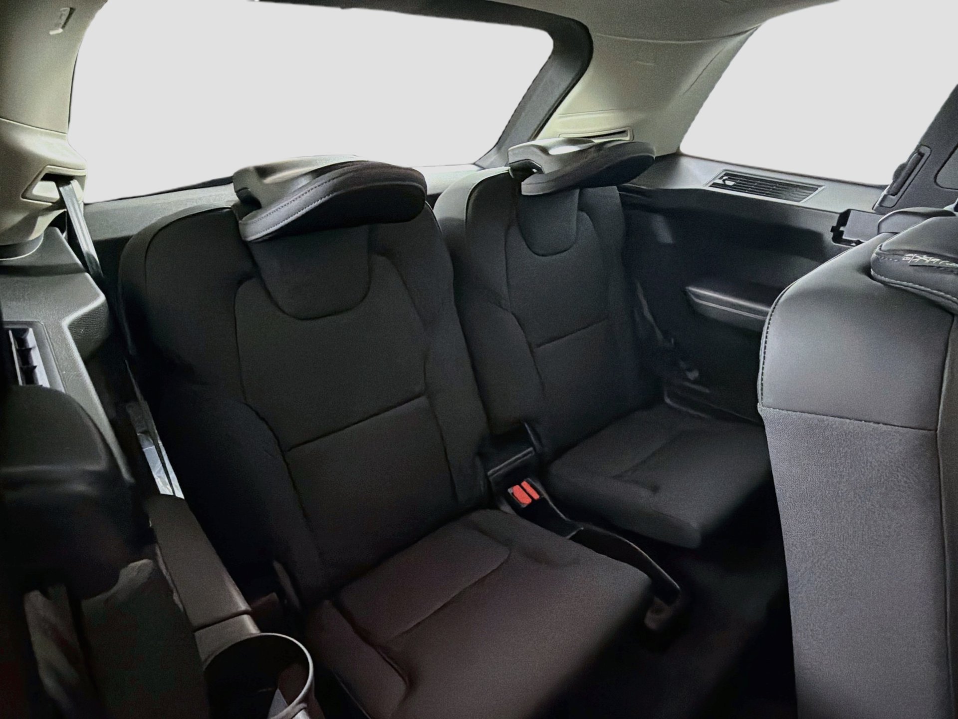 New 2026 Volvo XC90 T8 Plus w/ Protection Package Premier AWD/4WD image 29