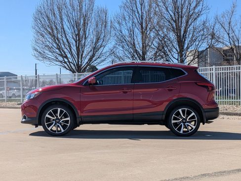 Used 2018 Nissan Rogue Sport SL image 9