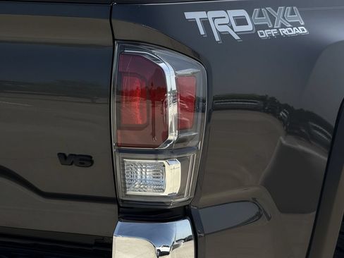Used 2023 Toyota Tacoma TRD Off-Road AWD/4WD image 10