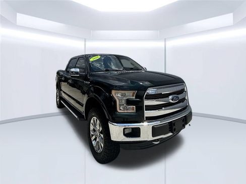 Used 2016 Ford F150 Lariat w/ Equipment Group 502A Luxury AWD/4WD image 3
