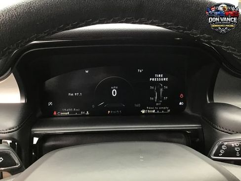 Used 2023 Lincoln Nautilus AWD image 15