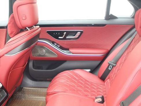 Used 2022 Mercedes-Benz S 580 S 580 4MATIC image 17