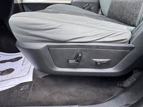 Used 2015 RAM 2500 Big Horn RWD image 37