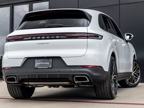 New 2026 Porsche Cayenne image 11