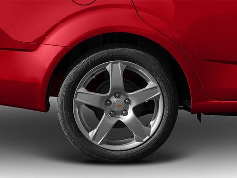 Used 2014 Chevrolet Sonic LT FWD image 14