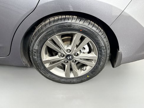 Used 2018 Hyundai Elantra SEL image 36