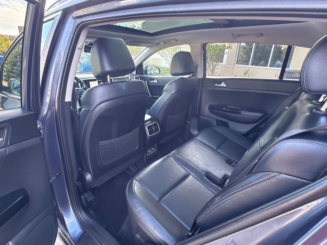 Used 2020 Kia Sportage EX w/ EX Technology Package AWD/4WD image 27