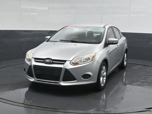 Used 2013 Ford Focus SE FWD image 6