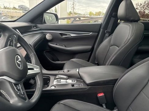 Used 2023 INFINITI QX50 Sport AWD/4WD image 2