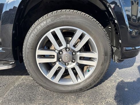 Used 2022 Toyota 4Runner TRD Sport w/ Technology Package image 14