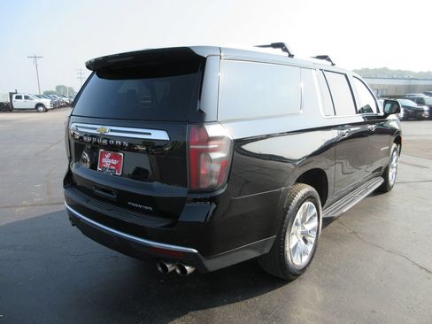 Certified 2023 Chevrolet Suburban Premier w/ Premium Package AWD/4WD image 6