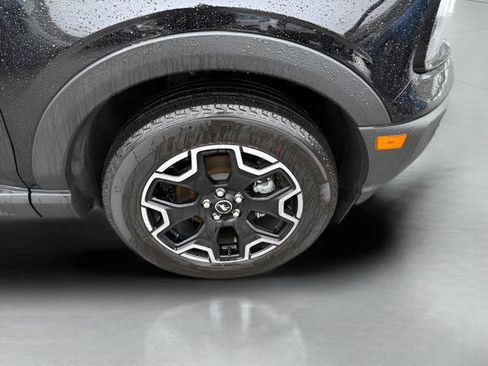 Certified 2025 Ford Bronco Sport Outer Banks w/ Outer Banks Tech Package+ AWD/4WD image 33