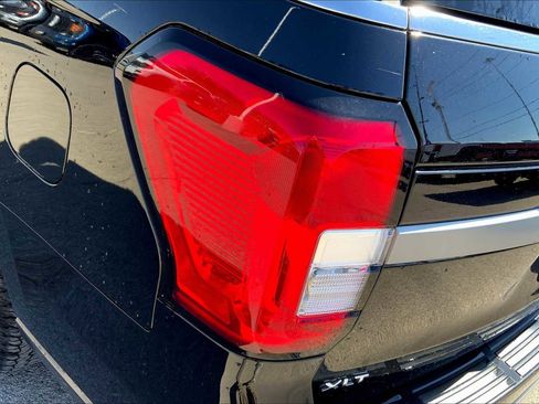 Certified 2024 Ford Expedition Max XLT image 27