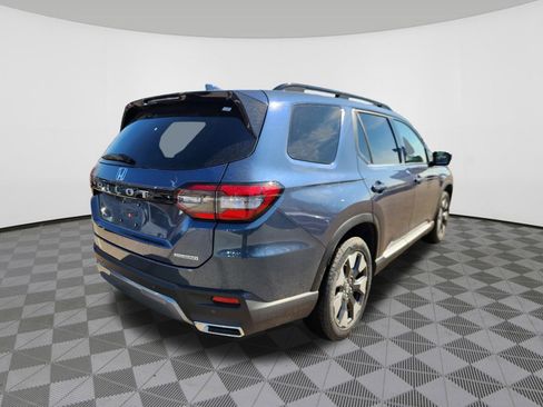 New 2026 Honda Pilot Touring image 4