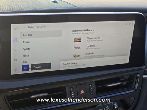 Certified 2023 Lexus ES 300h w/ Premium Package image 24