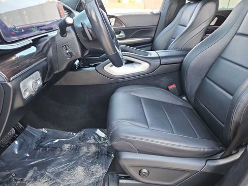 Used 2022 Mercedes-Benz GLS 450 4MATIC image 16