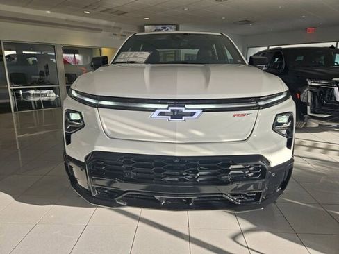 New 2025 Chevrolet Silverado EV RST image 2