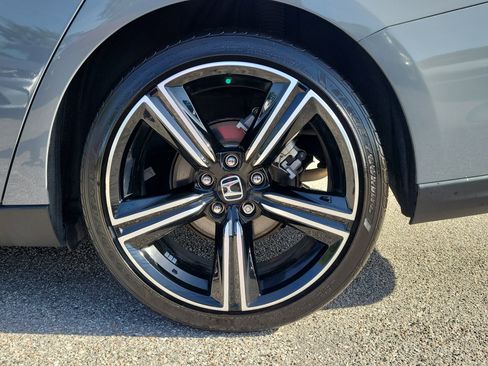 Used 2025 Honda Accord Sport image 10