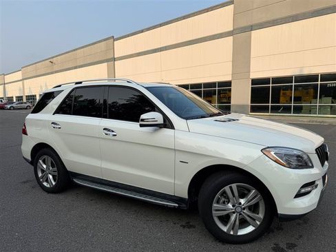 Used 2012 Mercedes-Benz ML 350 BlueTEC 4MATIC image 17