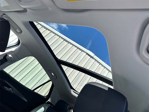 New 2025 Buick Envision Sport Touring image 31