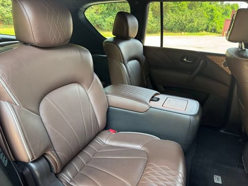 Used 2017 INFINITI QX80 4WD image 30