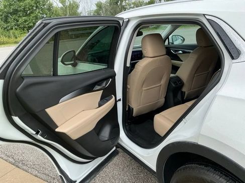 Used 2024 Buick Envision Preferred AWD/4WD image 17