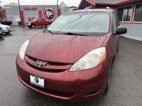 Used 2006 Toyota Sienna LE image 2