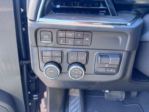 New 2025 Chevrolet Suburban Premier w/ Sun And Tow Package image 25