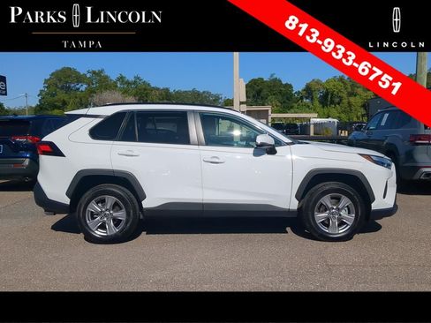 Used 2023 Toyota RAV4 XLE w/ Convenience Package FWD image 3