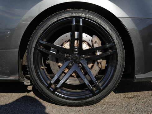 Used 2017 Ford Mustang Shelby GT350 image 12