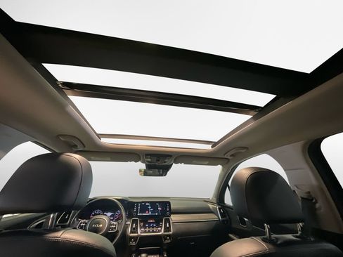 Certified 2023 Kia Sorento S w/ Panoramic Sunroof Package AWD/4WD image 23