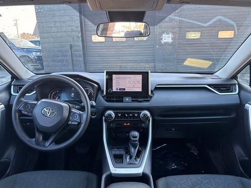 Used 2024 Toyota RAV4 XLE image 16