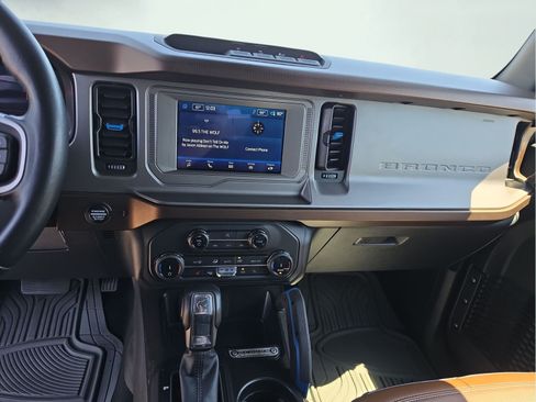 Used 2022 Ford Bronco Outer Banks AWD/4WD image 11