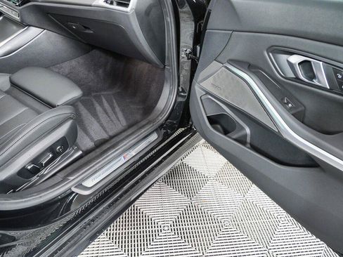 Used 2026 BMW 330i Sedan w/ M Sport Package RWD image 25