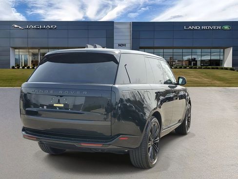 New 2026 Land Rover Range Rover SE image 3