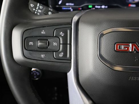 Used 2025 GMC Sierra 1500 SLT AWD/4WD image 8