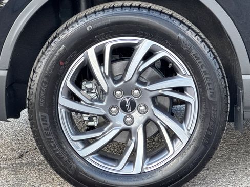 Used 2025 Lincoln Corsair FWD w/ Equipment Group 101A image 26