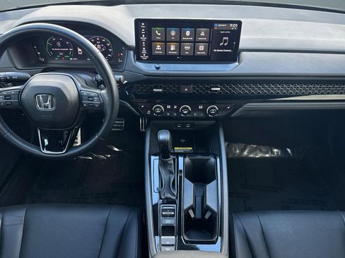 Used 2025 Honda Accord Sport image 26
