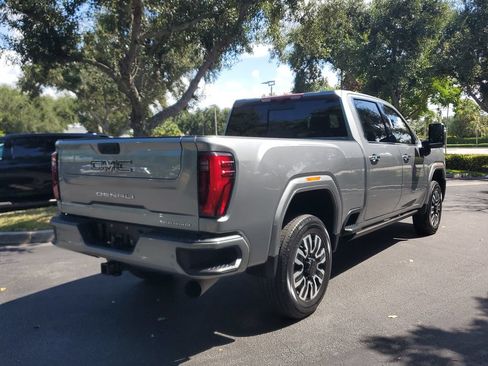 Certified 2025 GMC Sierra 2500 Denali Ultimate AWD/4WD image 5