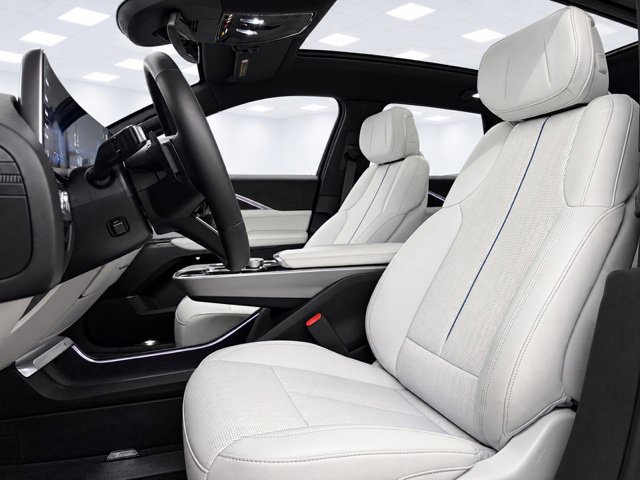 Used 2024 Cadillac Lyriq Luxury w/ LPO, Floor Liner Package AWD/4WD image 16