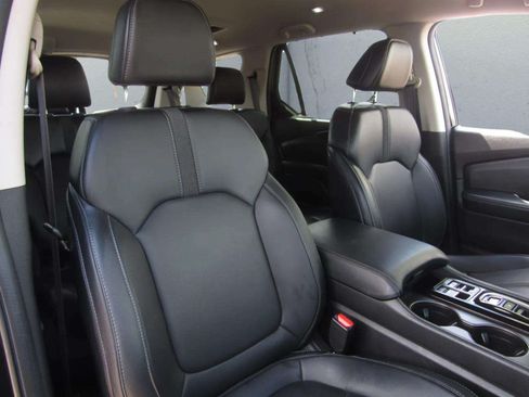 Certified 2024 Honda Pilot EX-L image 10