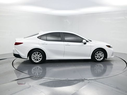 Used 2025 Toyota Camry LE w/ Convenience Package FWD image 4